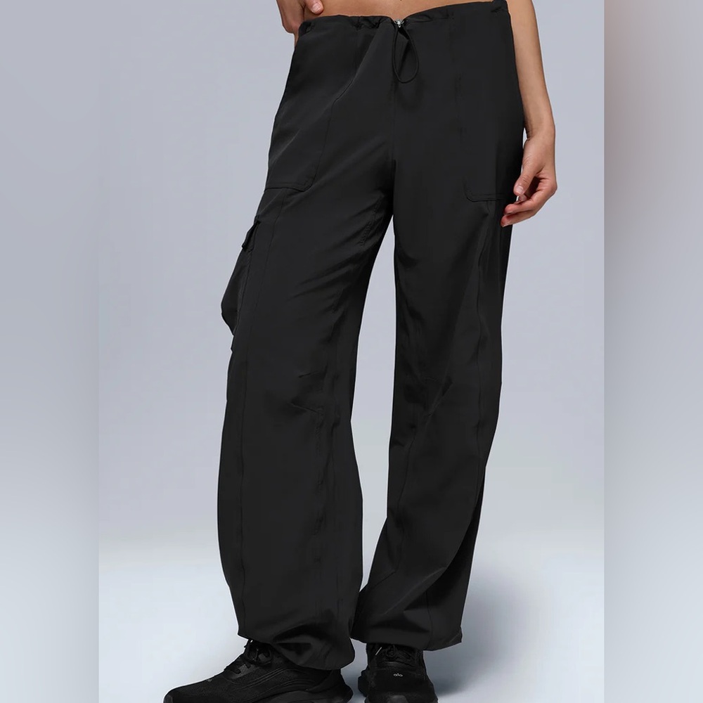 ALO Yoga Megastar Women's Black Cargo Pants | Size L | Black Joggers